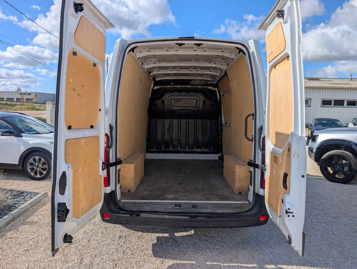 RENAULT MASTER VU - photo 25