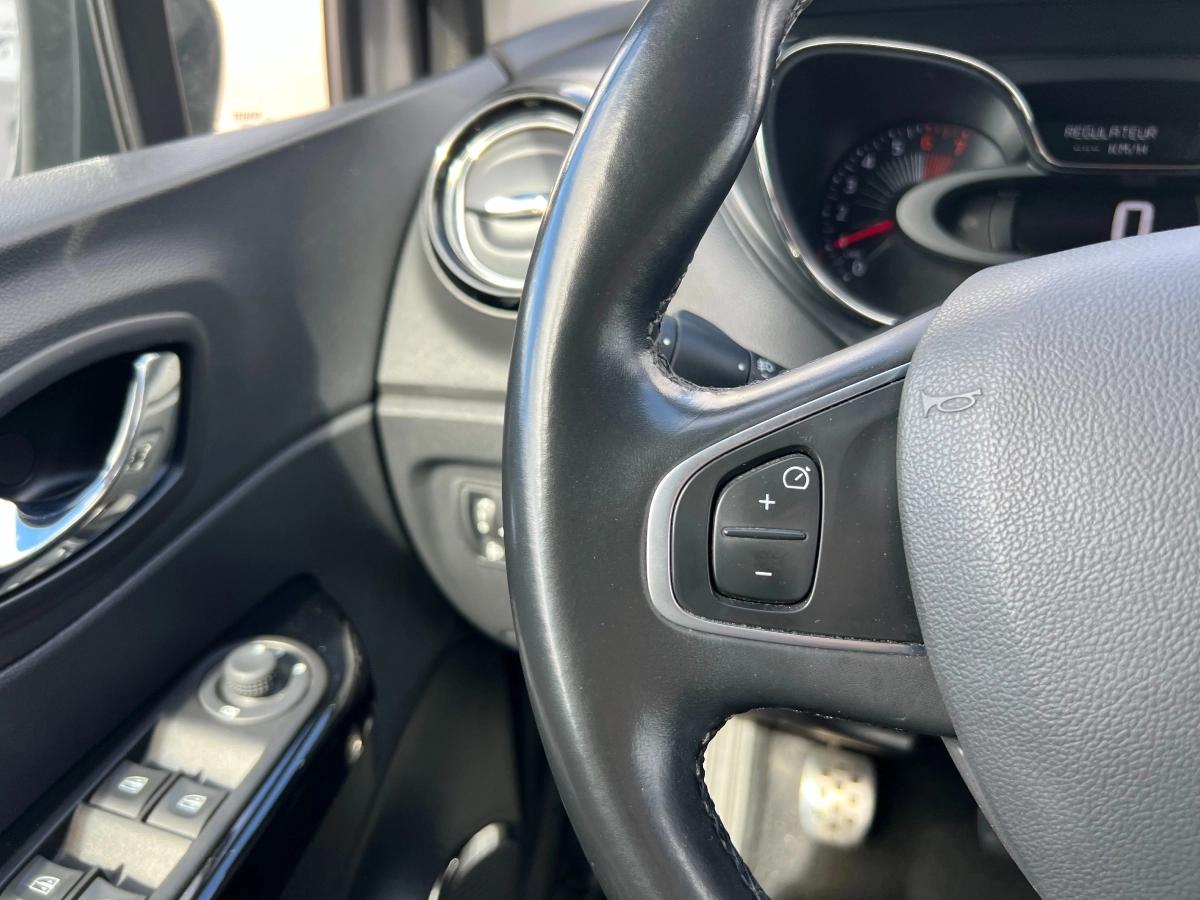 Renault Captur 0.9 TCE 90 INTENS