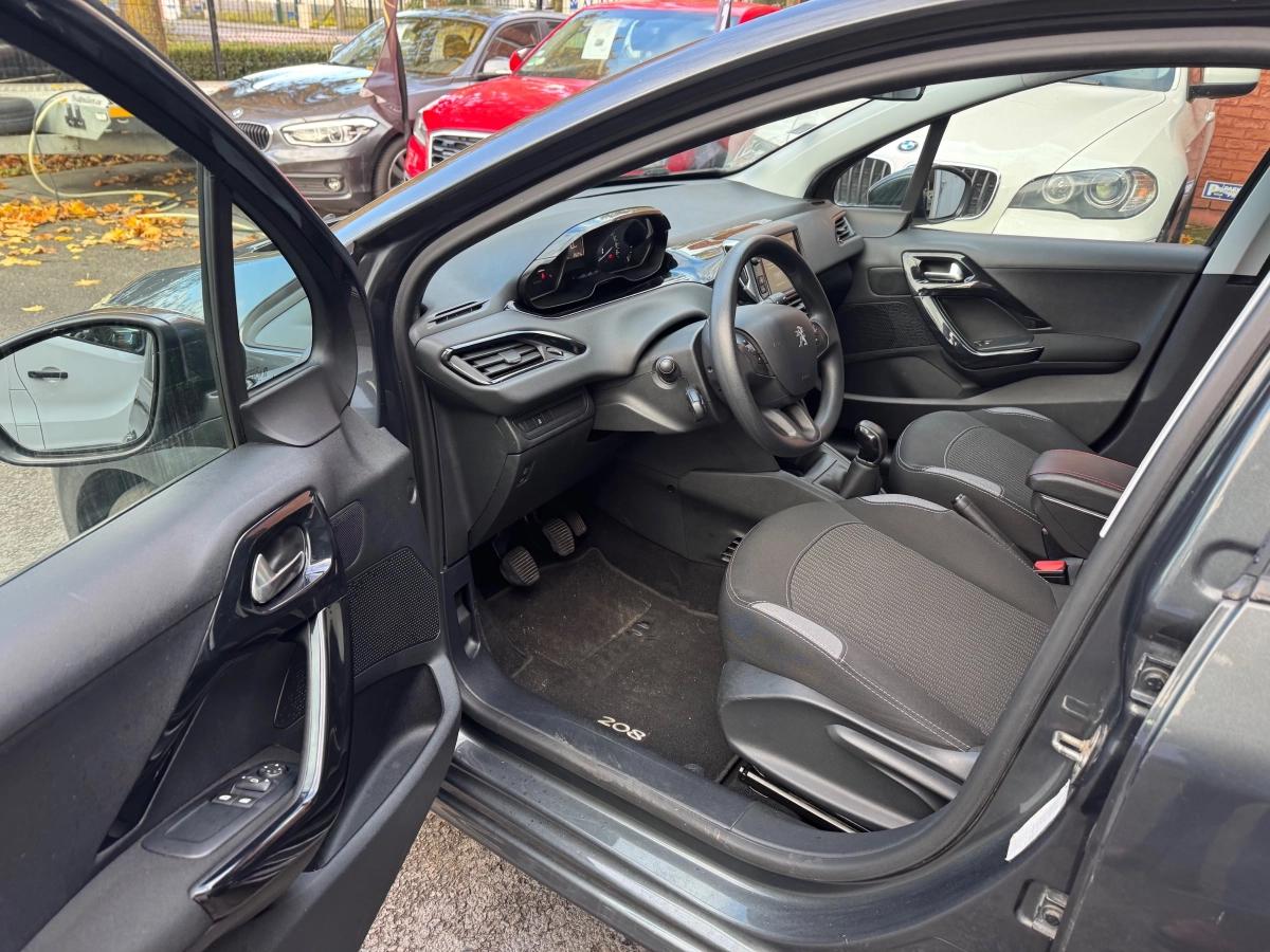 Aperçu indisponible de Peugeot 208