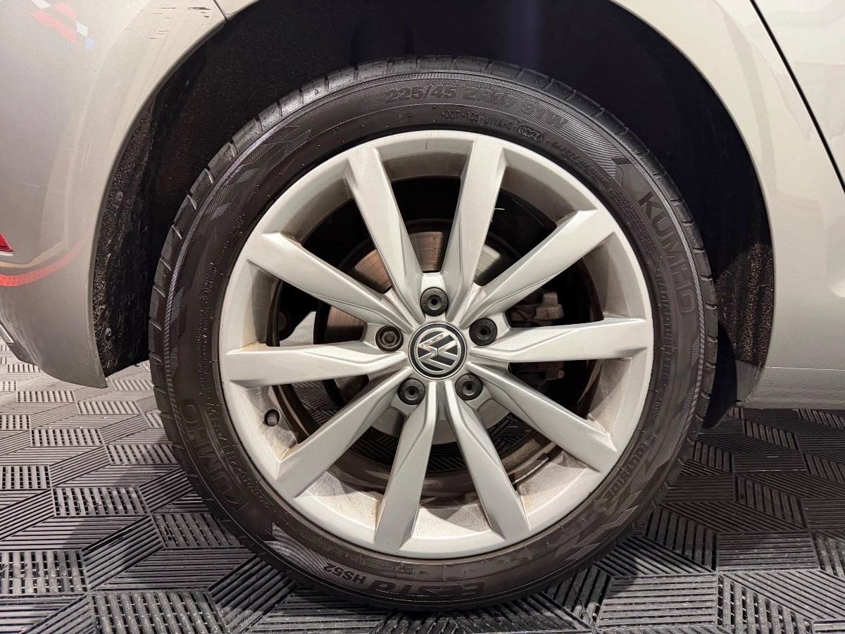 Volkswagen Golf - photo 33