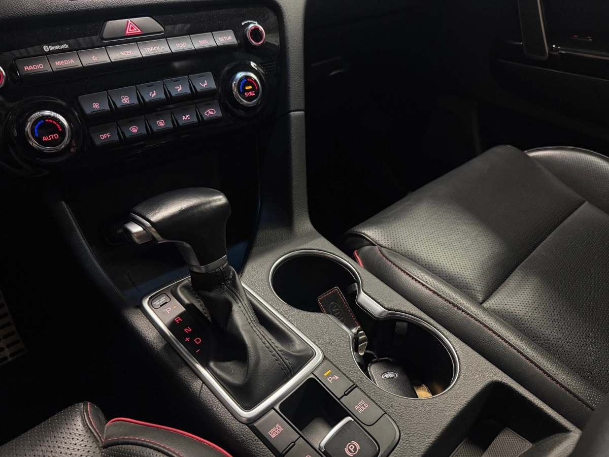 Kia Sportage - photo 14