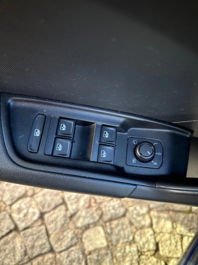 Audi A1 SPORTBACK 1.0 30 TFSI 115 ADVANCED S-TRONIC BVA