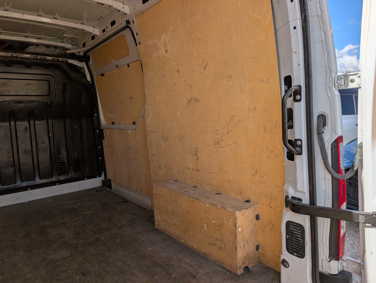 RENAULT MASTER VU - photo 27
