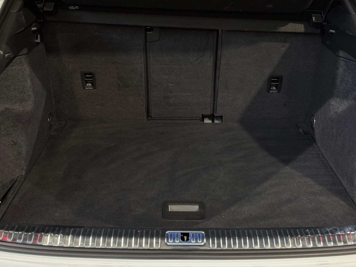Audi Q3 - photo 33