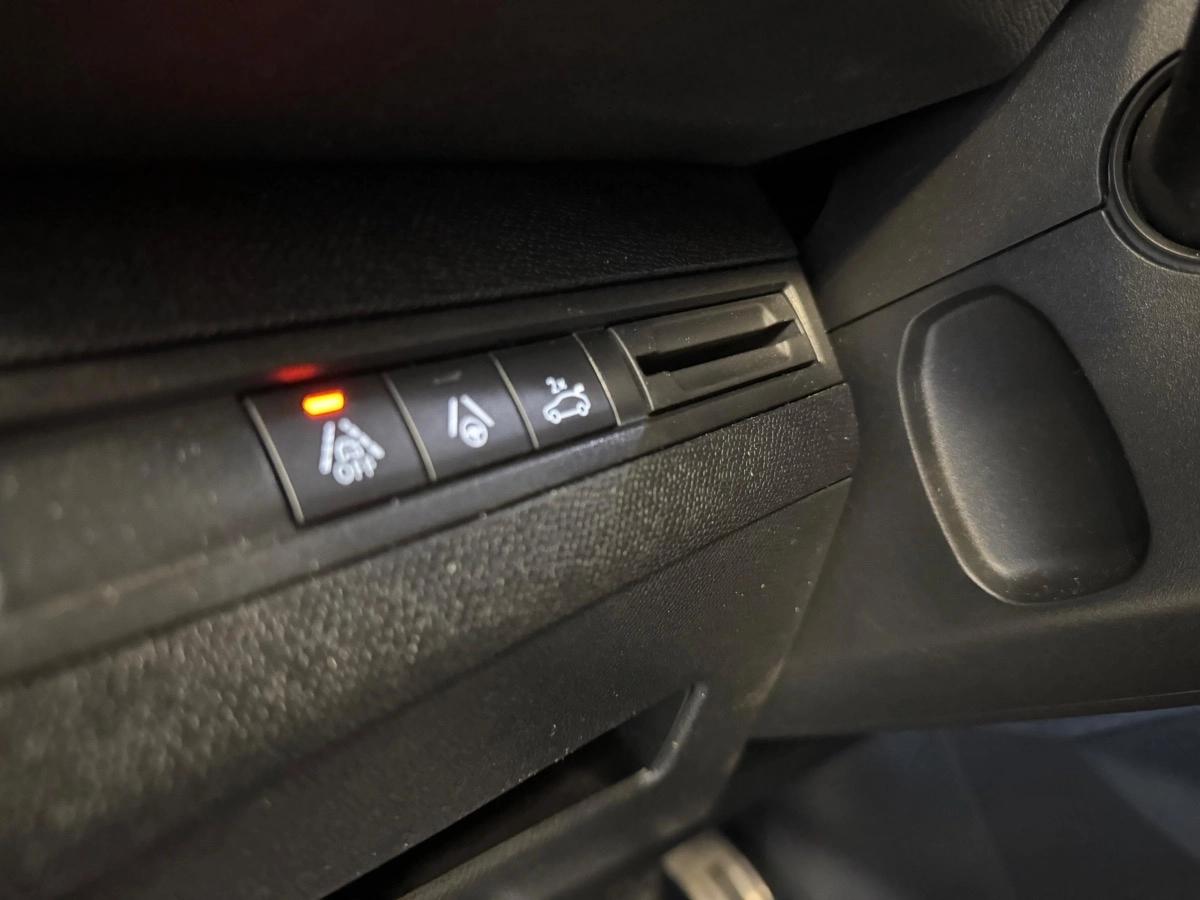 PEUGEOT 5008 GT-180CV-COMME NEUF-PRIX INCROYABLE - Annonce