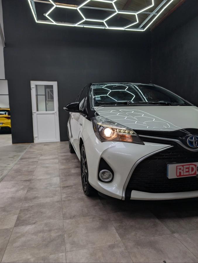 Toyota Yaris 1.5 VVTI 100H 75 HYBRID FULL-HYBRID COLLECTION BVA