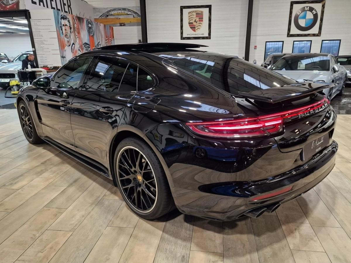 Porsche Panamera 