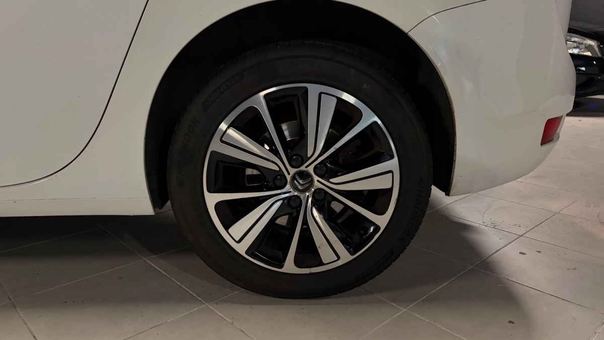 Citroen C4 Grand Picasso - photo 12