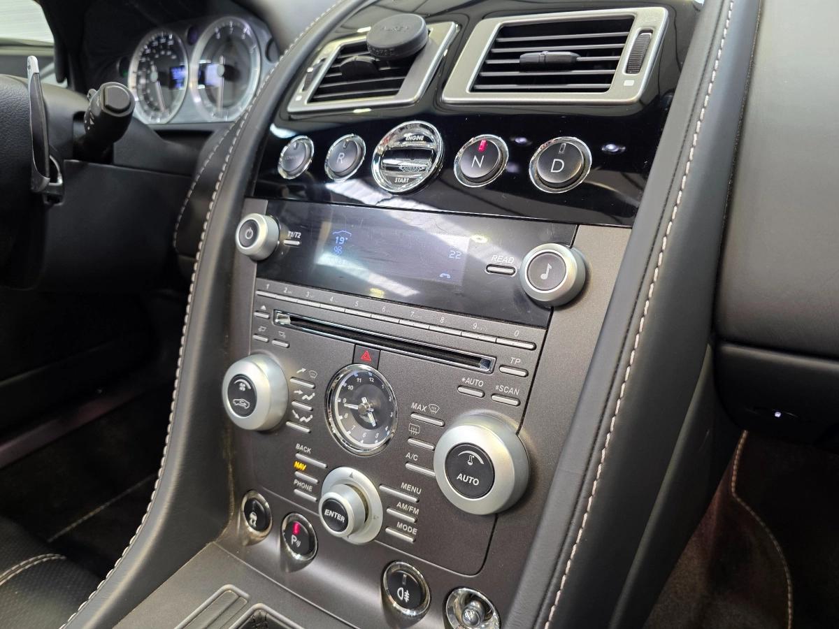 Aston Martin V8 Vantage ROADSTER 4.7 425 SPORTSHIFT BVA