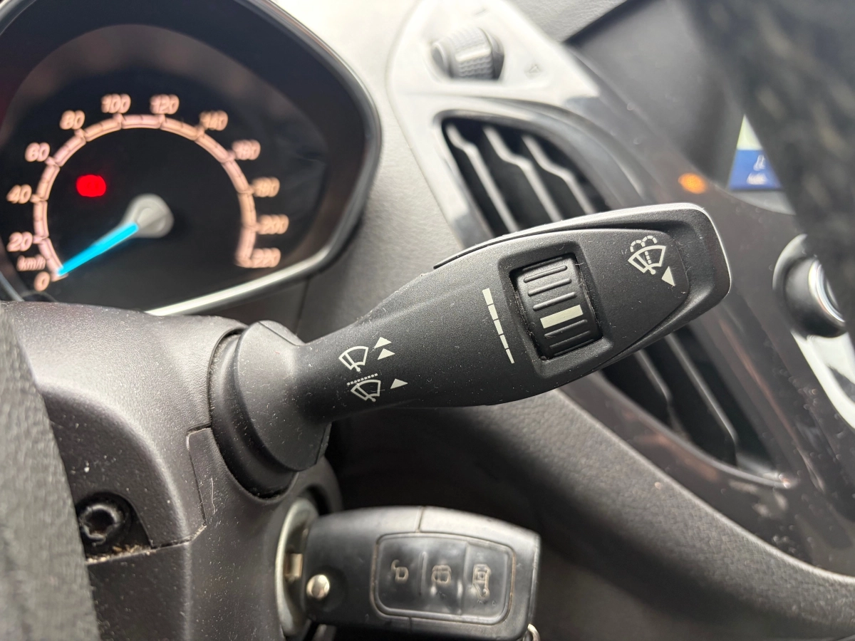 Ford Tourneo Courier - photo 14