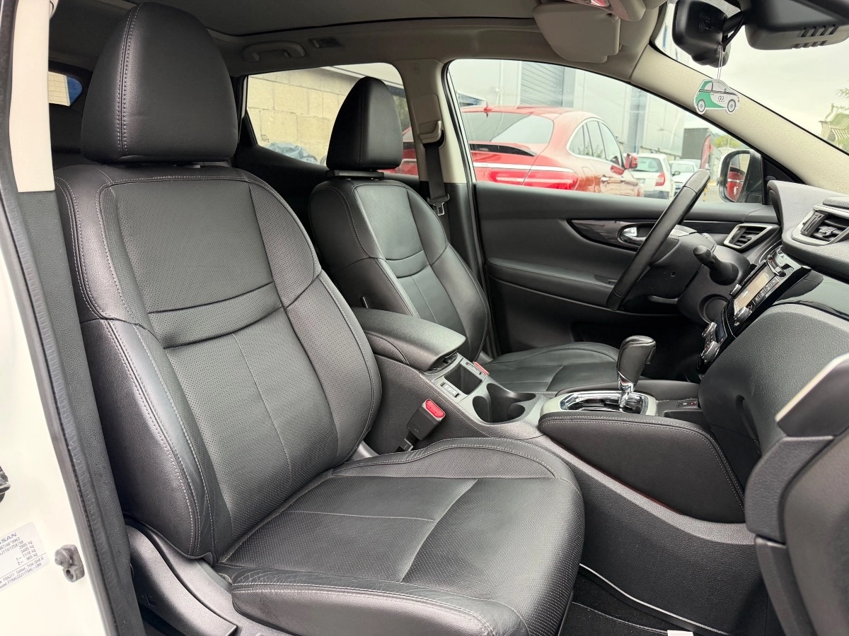 Nissan Qashqai - photo 11