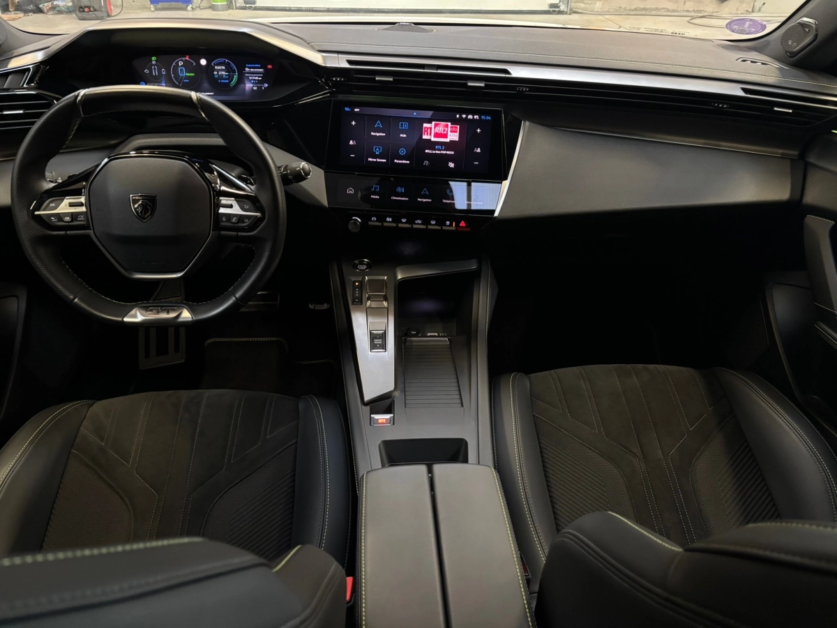 Peugeot 308 - photo 12