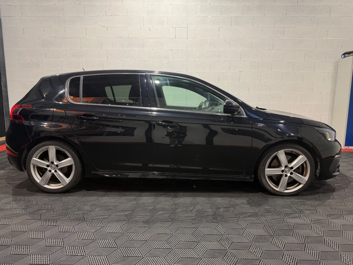 Peugeot 308 - photo 2