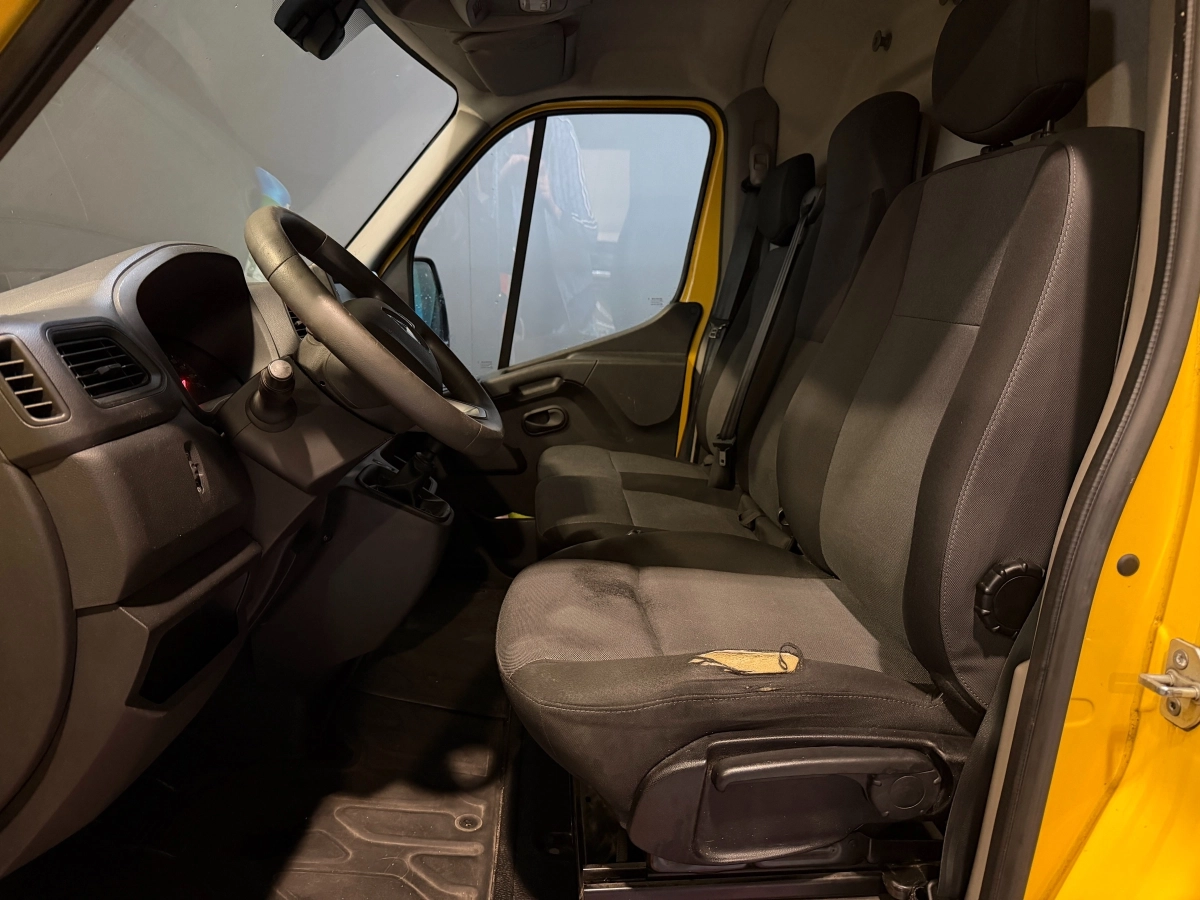 Renault Master Vu - photo 11