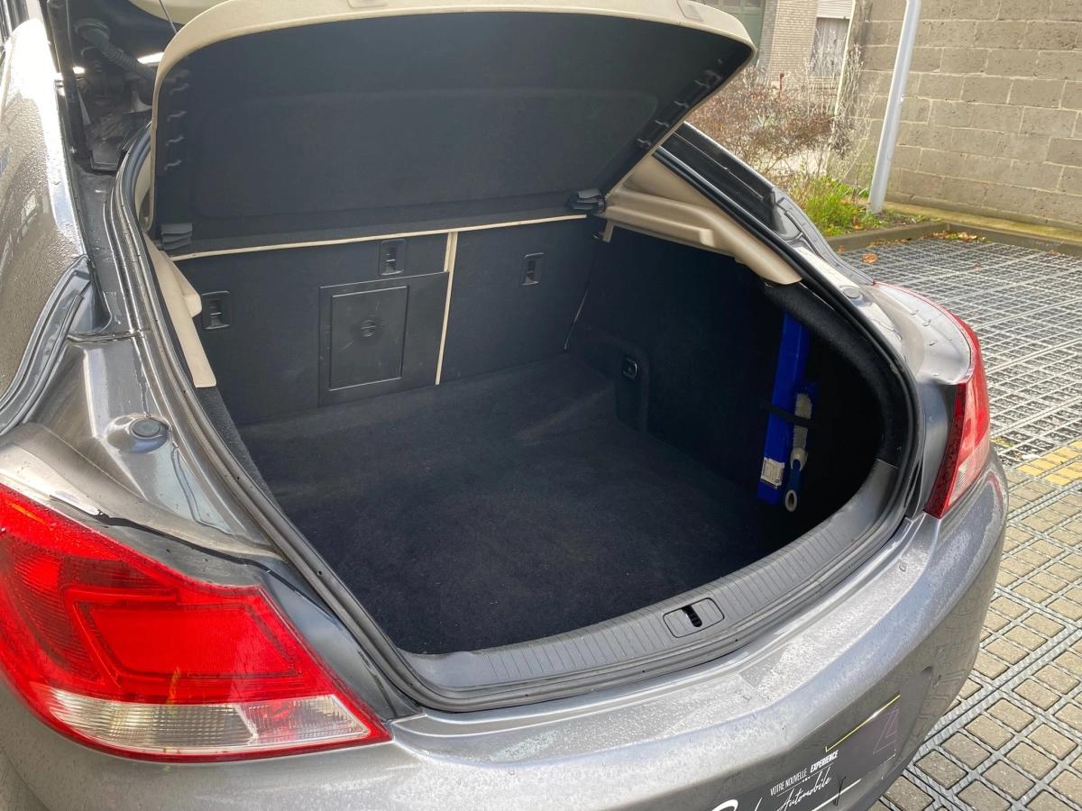 Aperçu indisponible de Opel Insignia