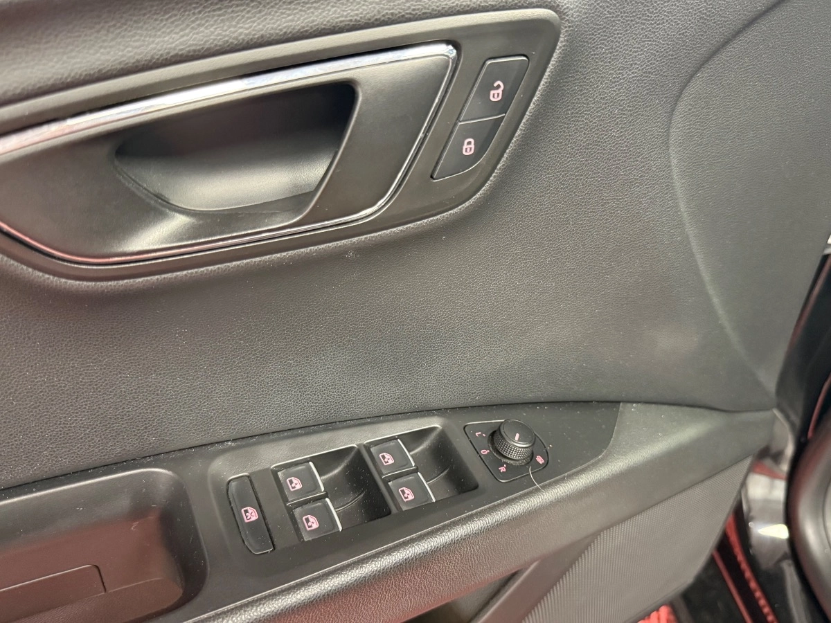Seat Leon - photo 19