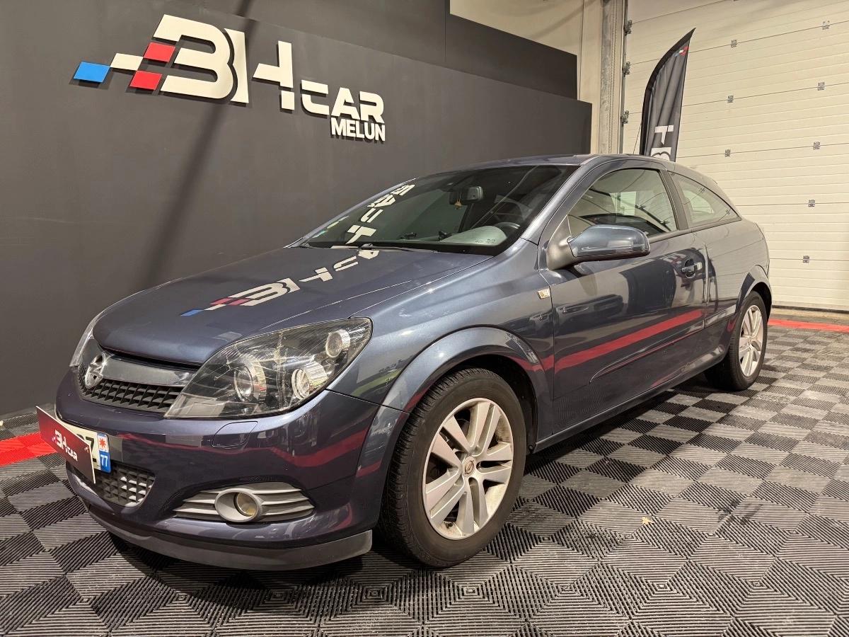 Image: Opel Astra GTC 1.6 115 | FAIBLE KILOMETRAGE | 2EME MAIN | GARANTIE 3 MOIS