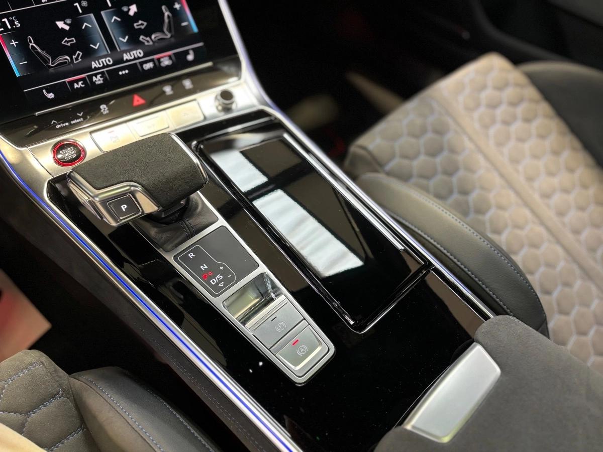 AUDI RS6 4.0 TFSI 630 QUATTRO PERFORMANCE TIPTRONIC 8