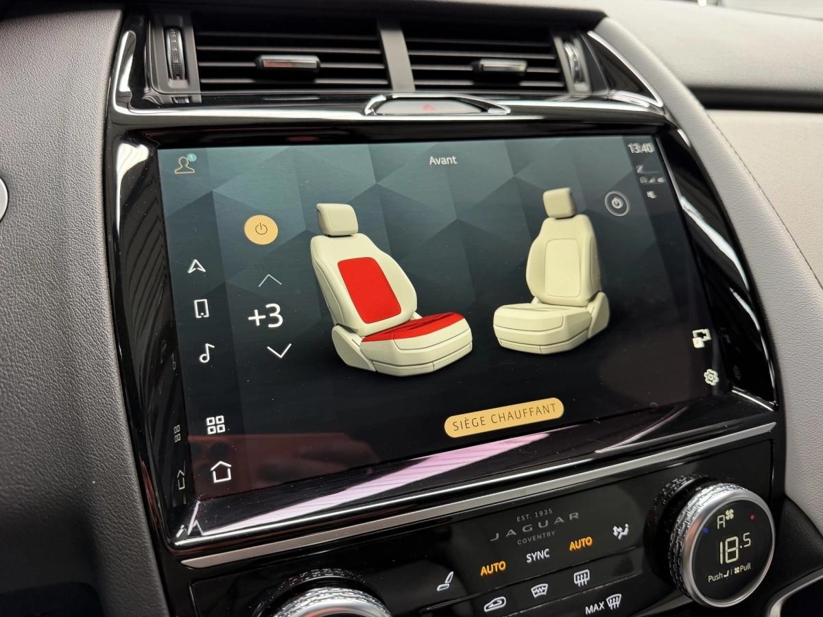 Jaguar E-pace 2.0 D200 205 MHEV HYBRID R-DYNAMIC SE AWD BVA