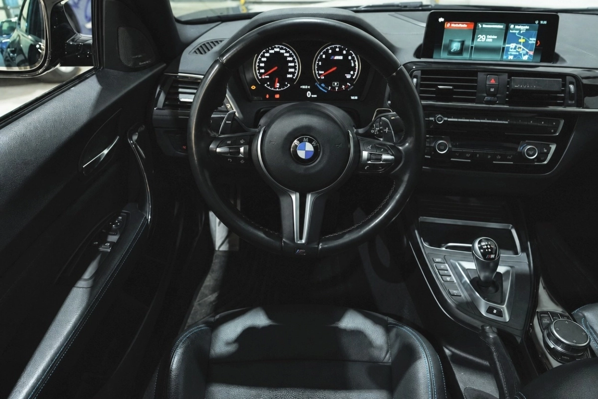 Bmw M2 - photo 12