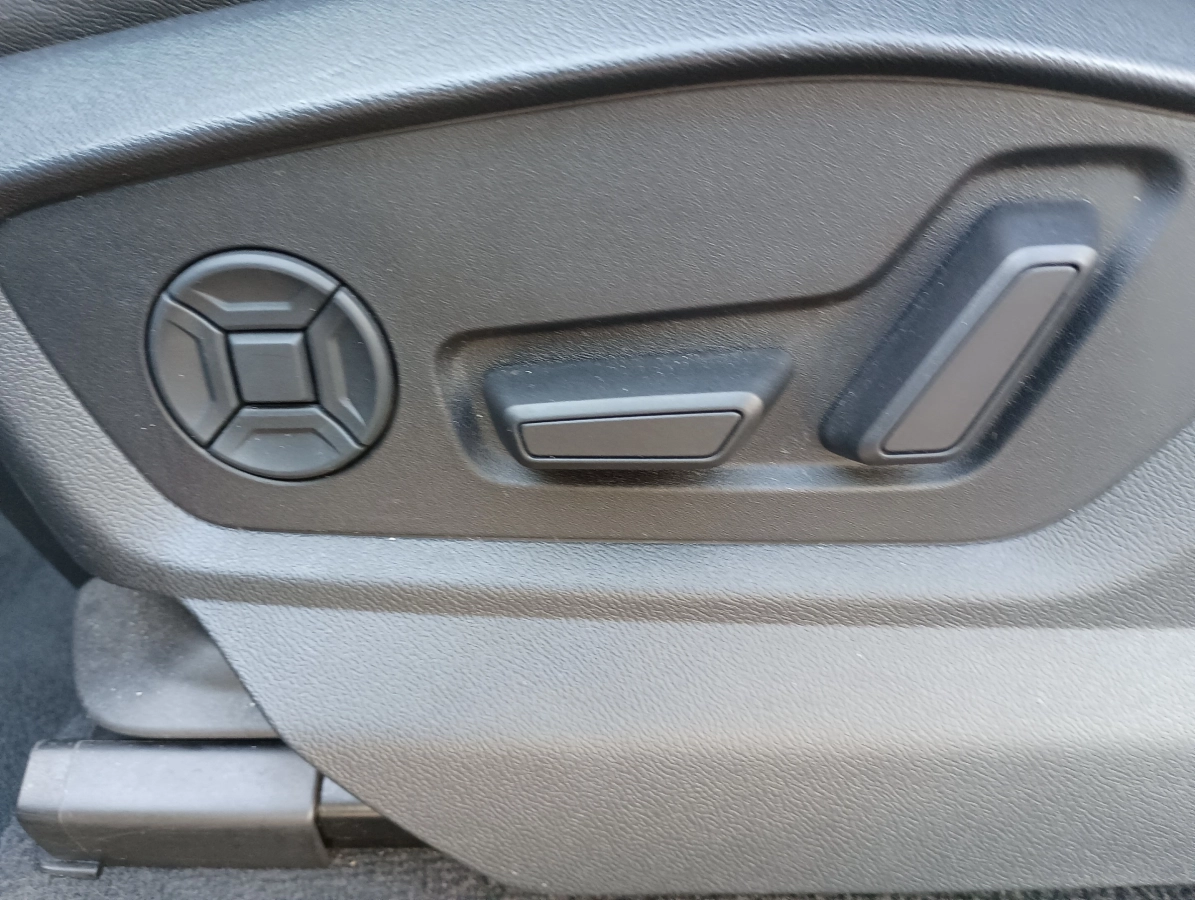 Audi Q8 - photo 26