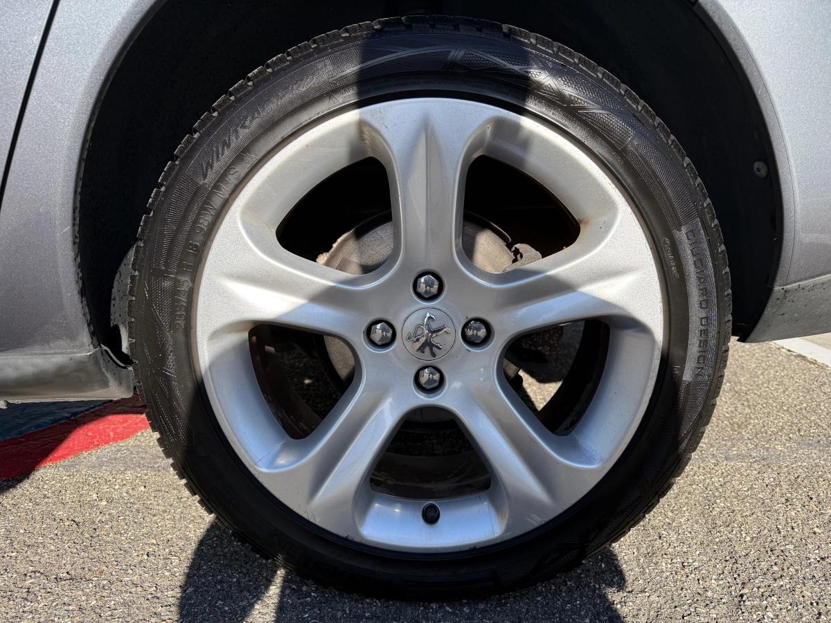 Peugeot 3008 GENERATION-I 2.0 HDI 165 PREMIUM PACK BVA