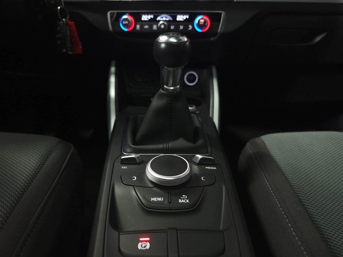 Audi Q2 - photo 17