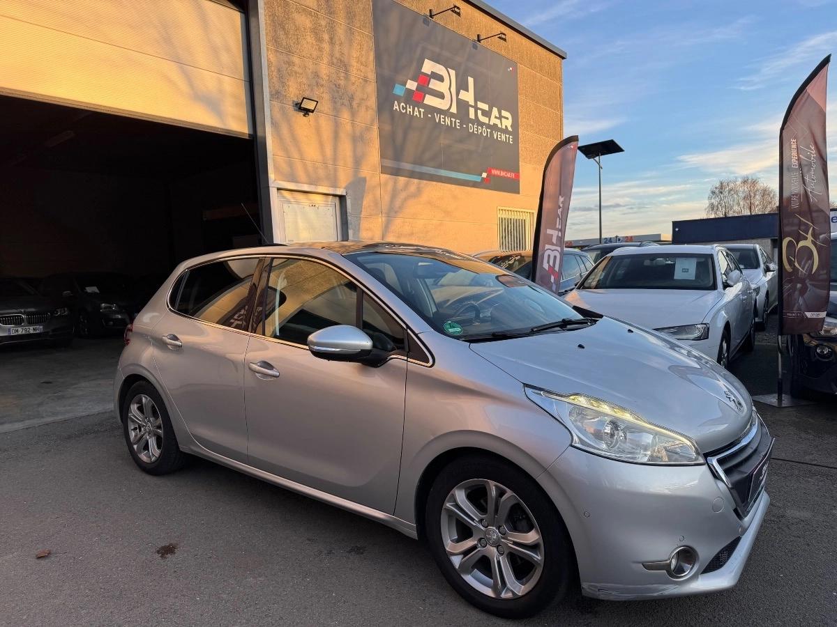 Image: Peugeot 208 1.6 VTi 120CH FELINE - HISTORIQUE COMPLET - 1ERE MAIN