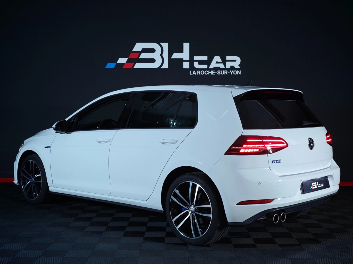 Volkswagen Golf - photo 4