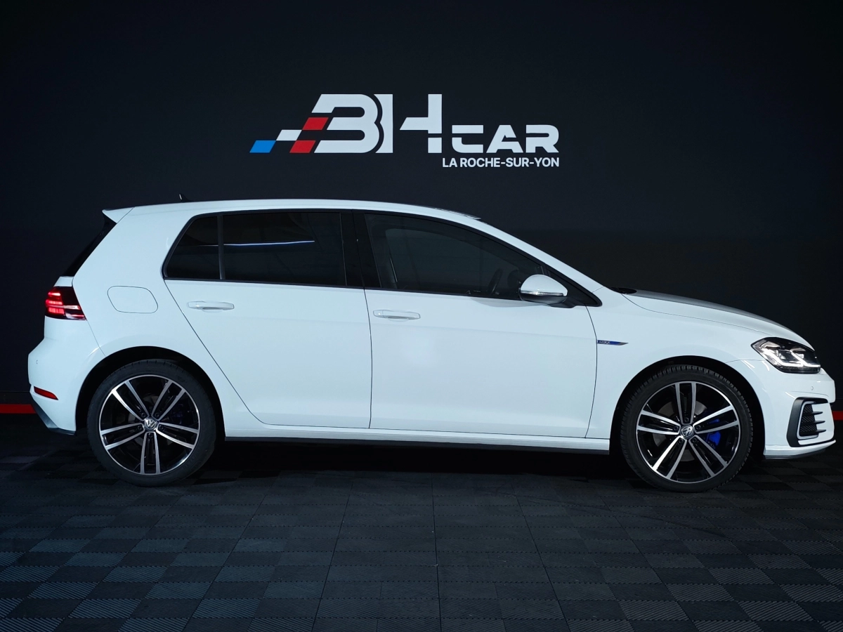 Volkswagen Golf - photo 2