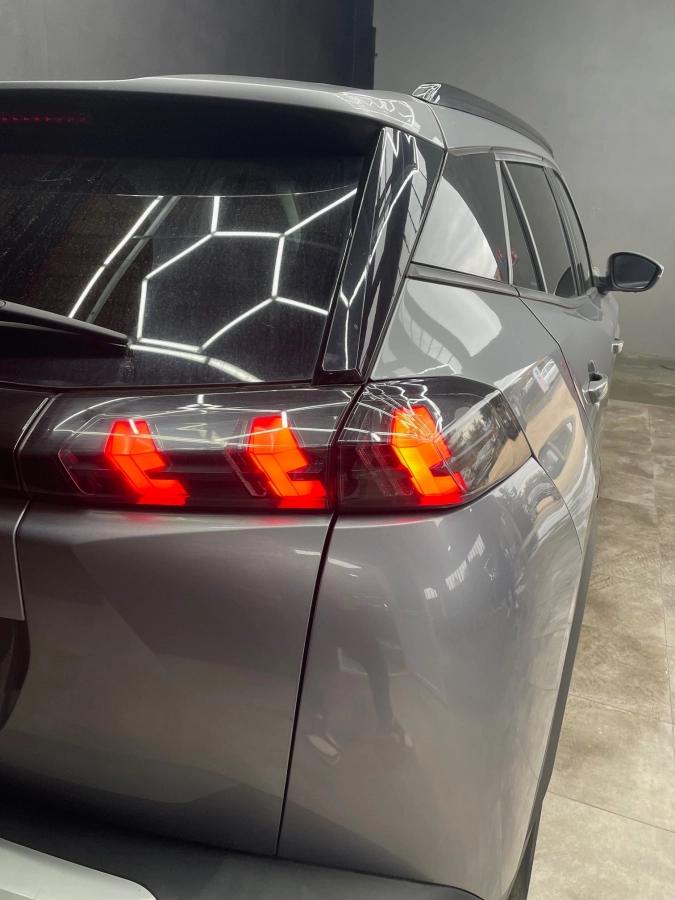 Peugeot 2008 GENERATION-I 1.2 PURETECH 100 ALLURE