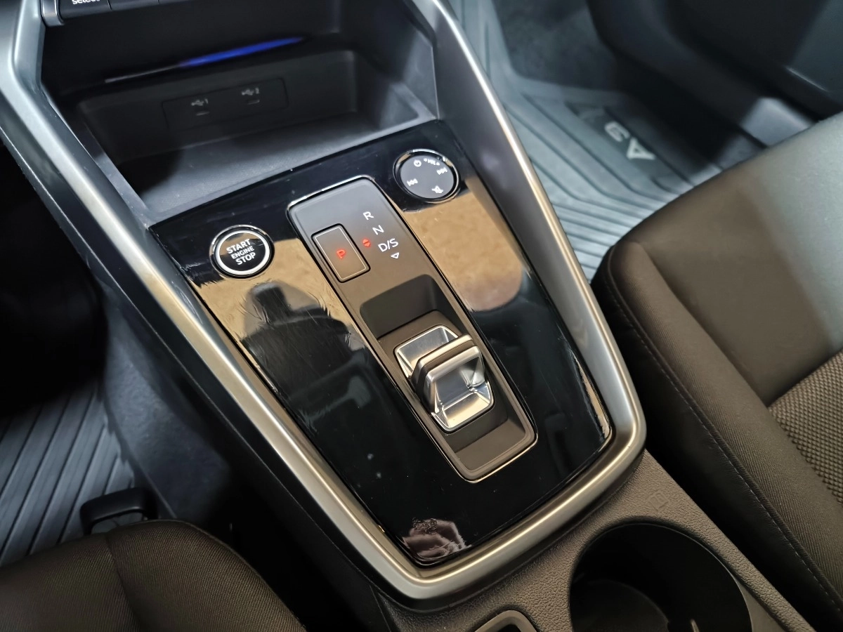 Audi A3 - photo 13
