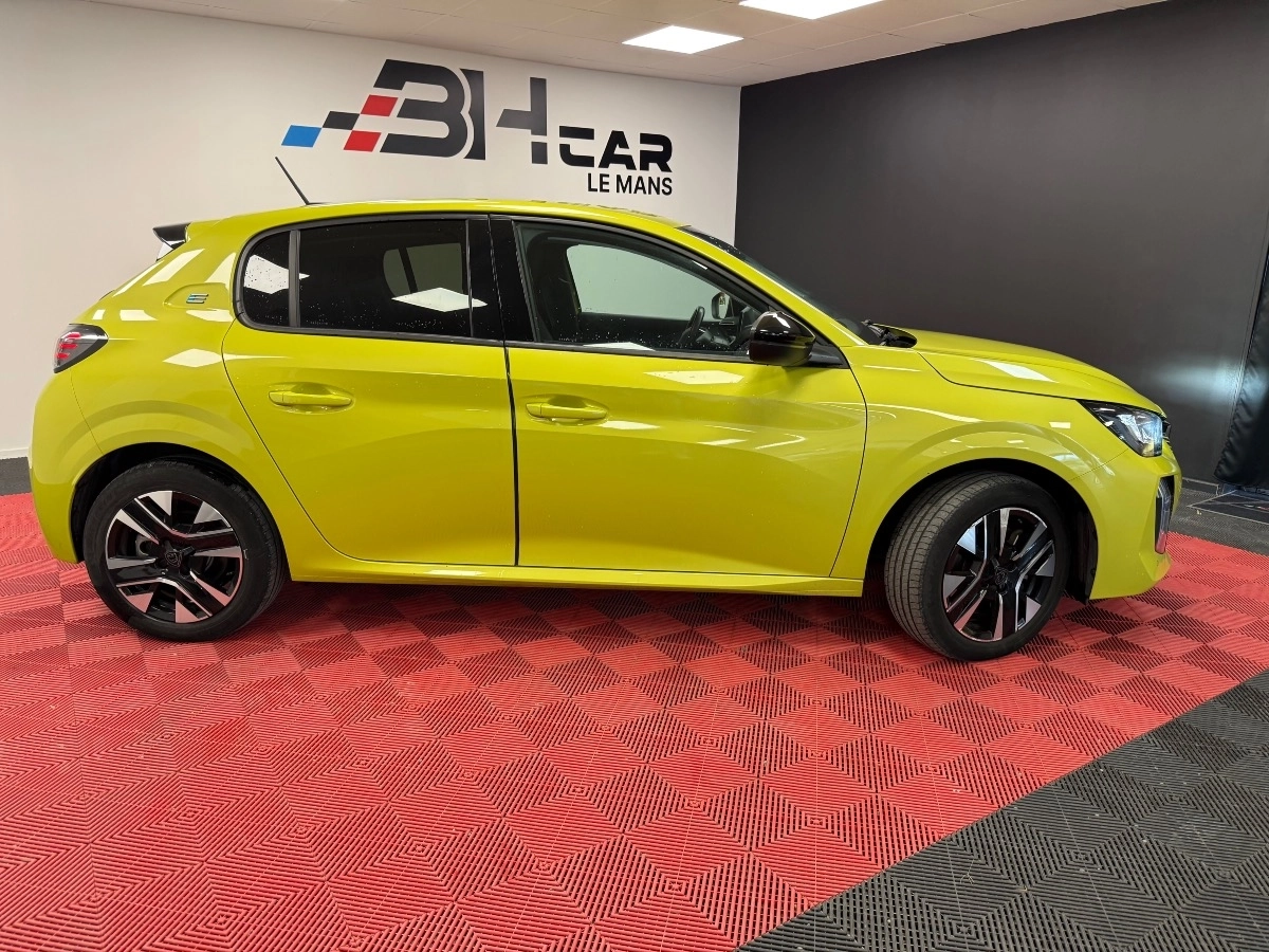 Peugeot E-208 - photo 3