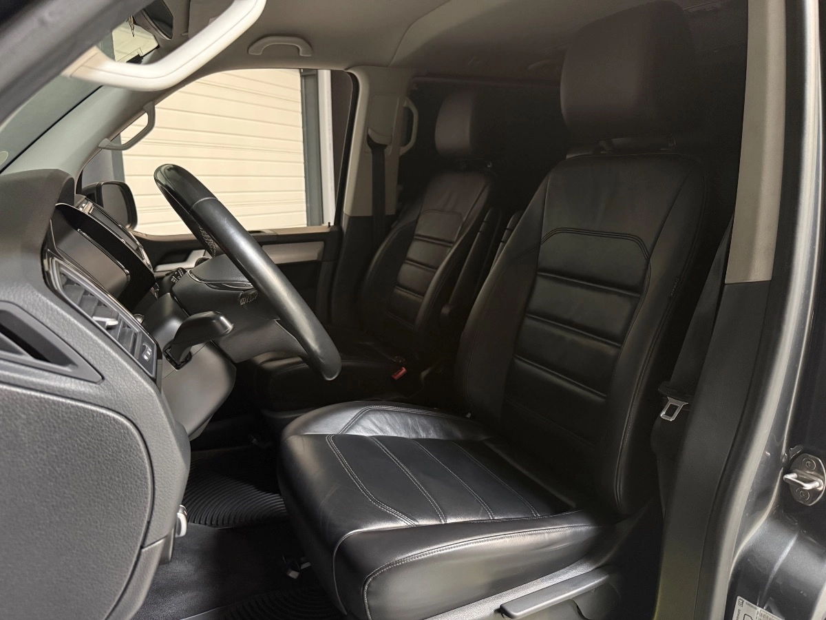 Volkswagen Multivan - photo 13