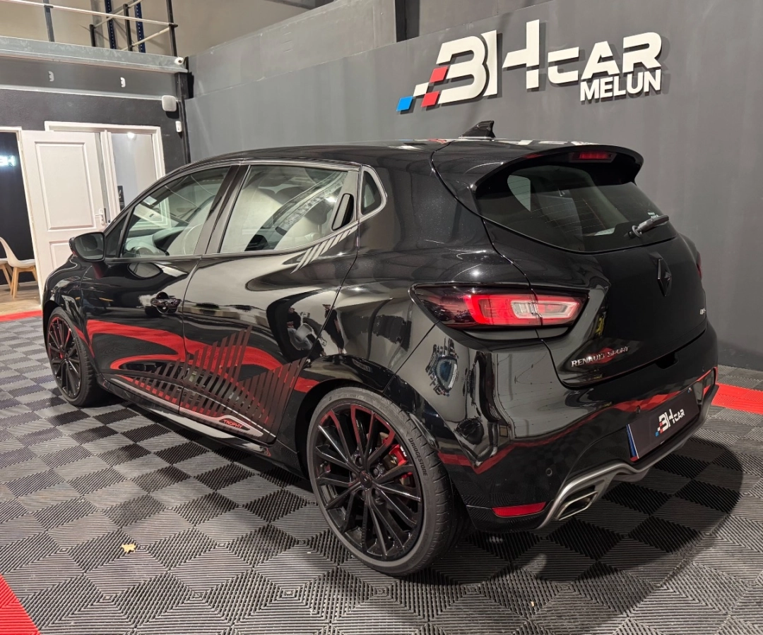 Renault Clio - photo 2
