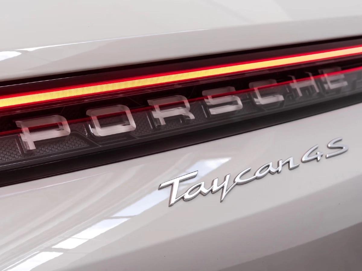 Porsche Taycan 4S Cross Turismo 598ch 588Km WLTP Phase II/Tout Cuir/Chrono/Sport Sound/21“/Sièges 14/4+1/Bose/HD Ma