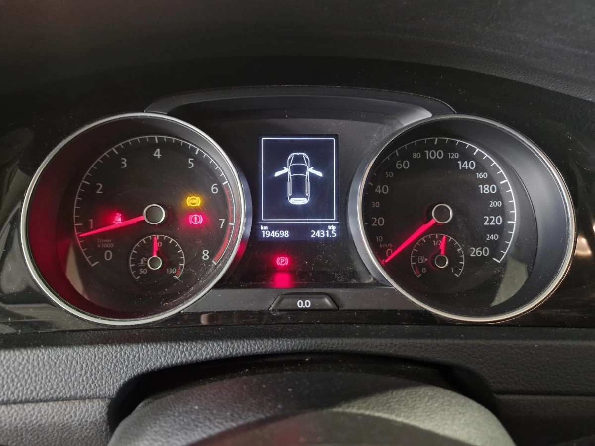 Volkswagen Golf - photo 12