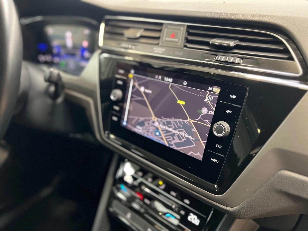 Volkswagen Touran 2.0 TDI 150 LIFE PLUS DSG7 /ATTELAGE/CARPLAY/