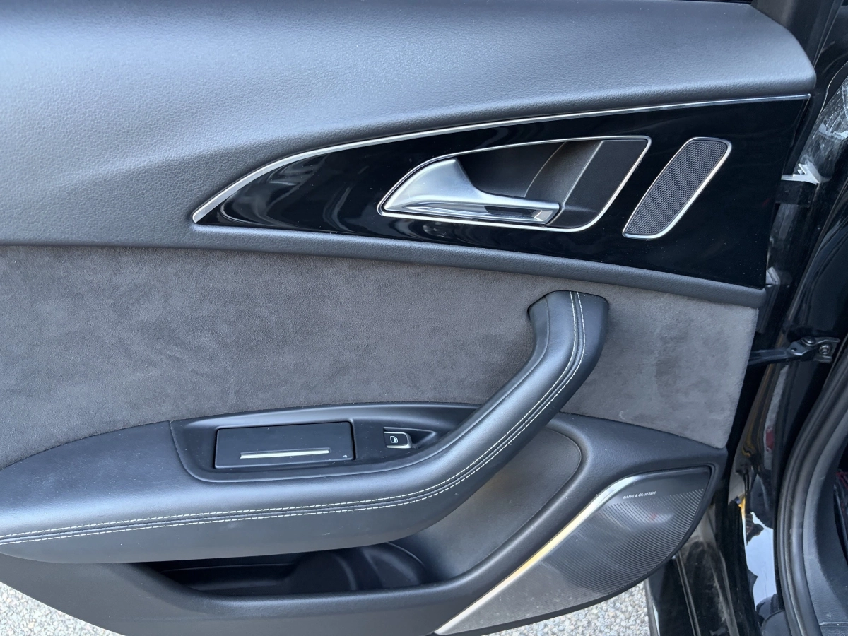 Audi Rs6 - photo 24