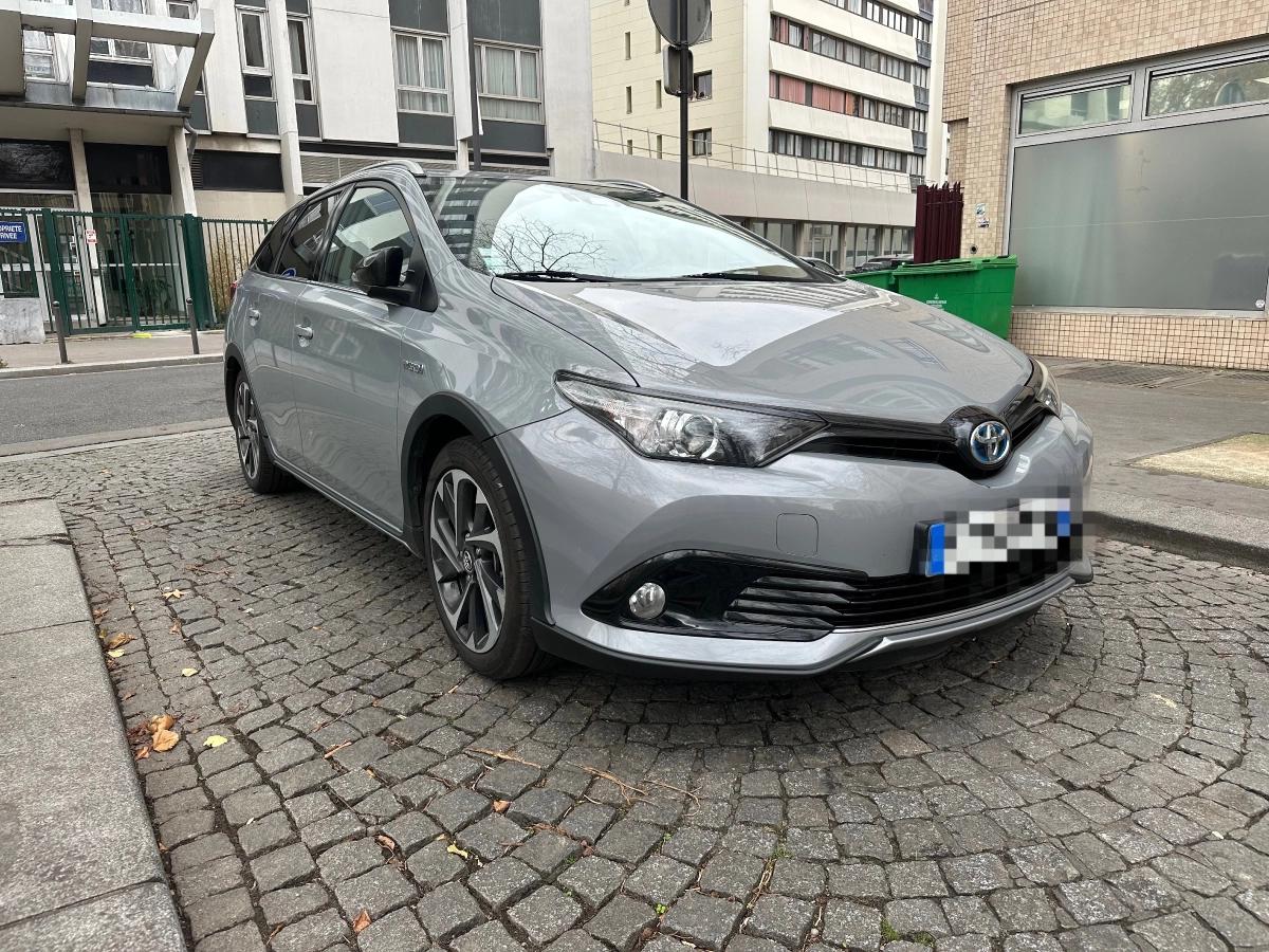 Toyota Auris 
