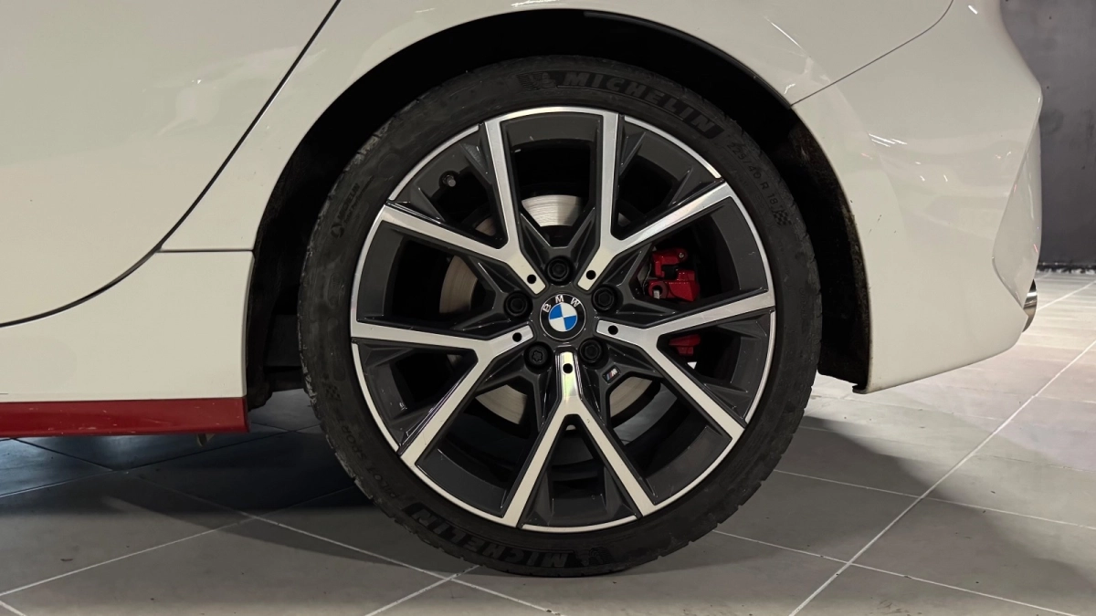 Bmw Serie 1 - photo 11