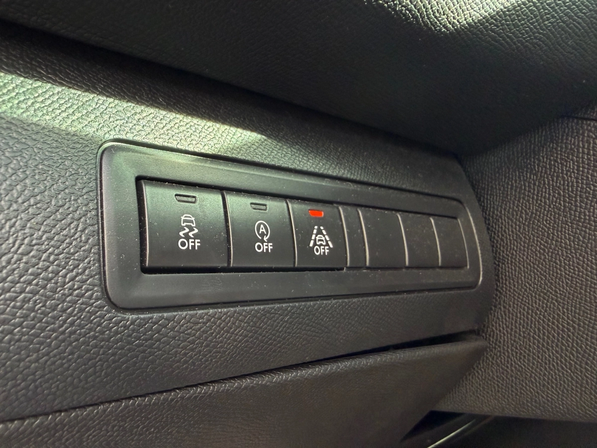 Peugeot 308 - photo 30