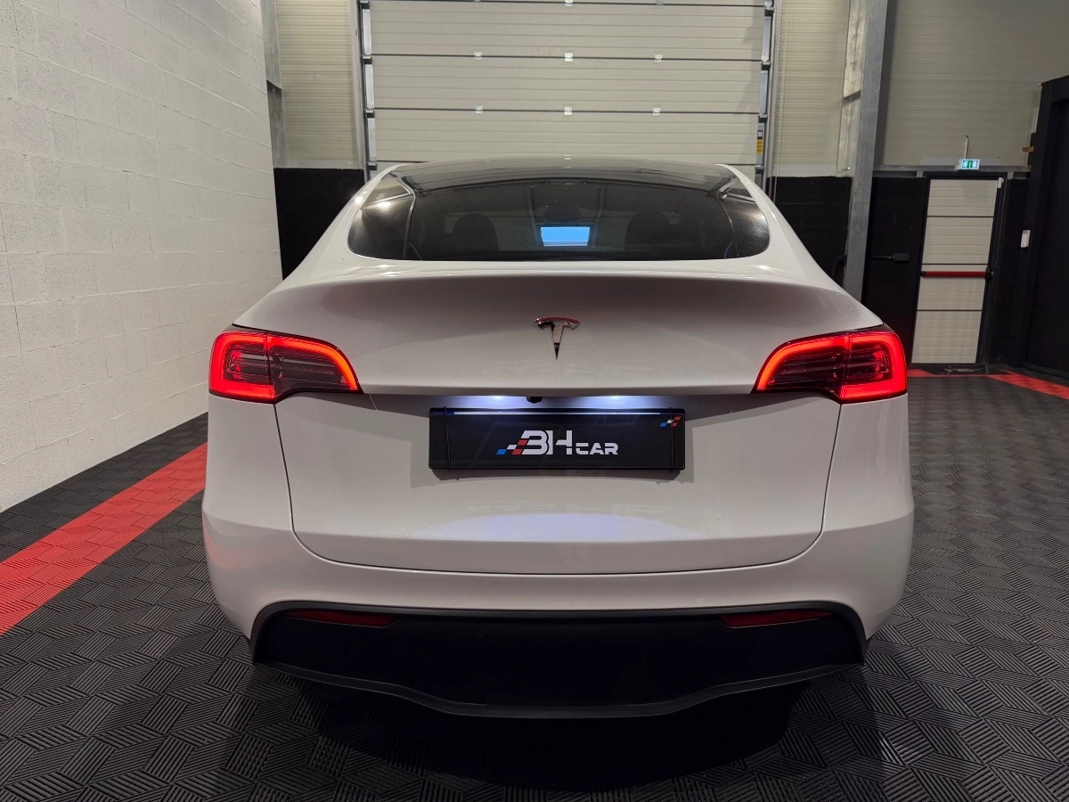 Tesla Model-y - photo 4
