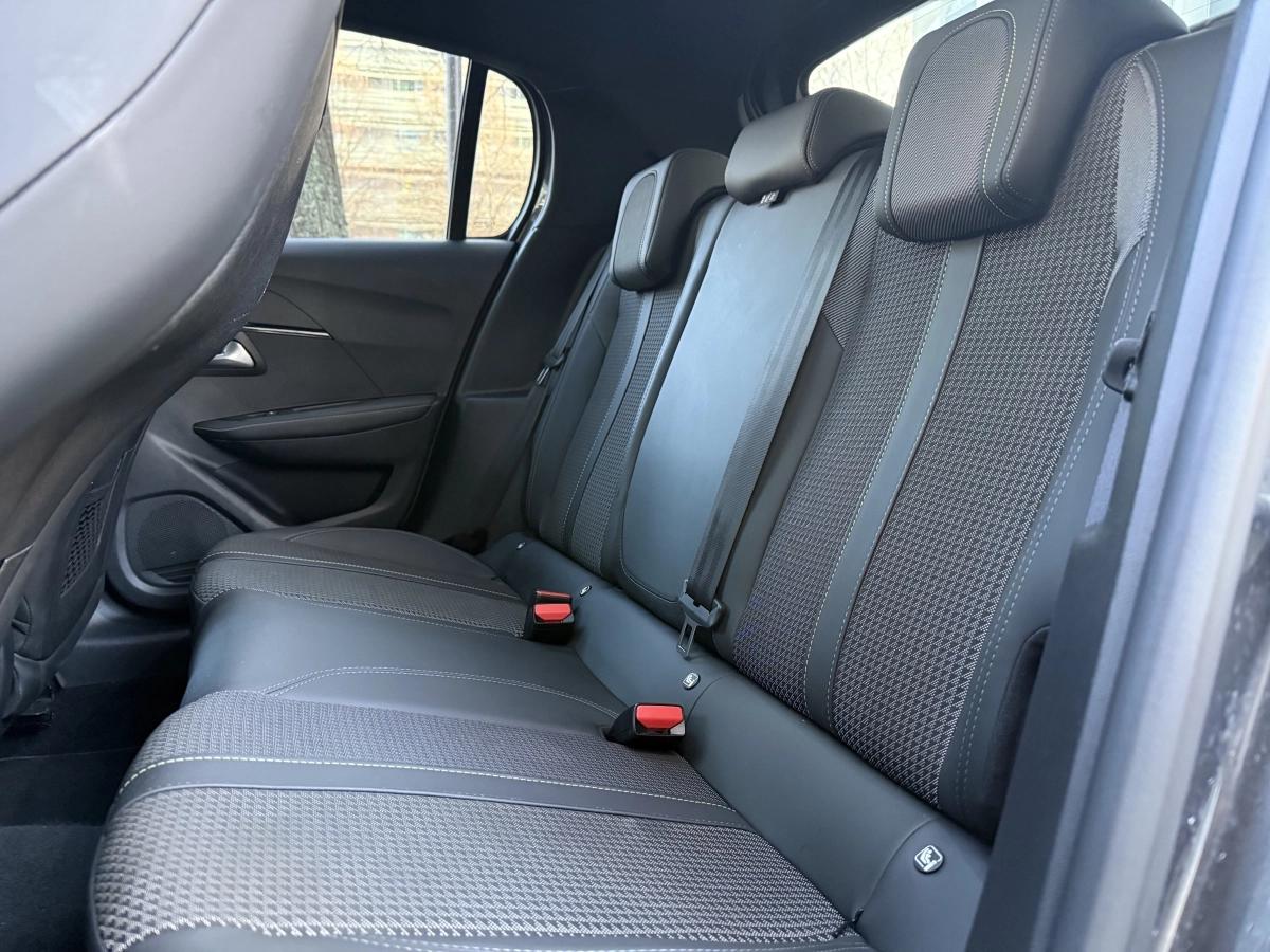 Peugeot 208 GENERATION-II 1.2 PURETECH 100 GT LINE EAT BVA START-STOP