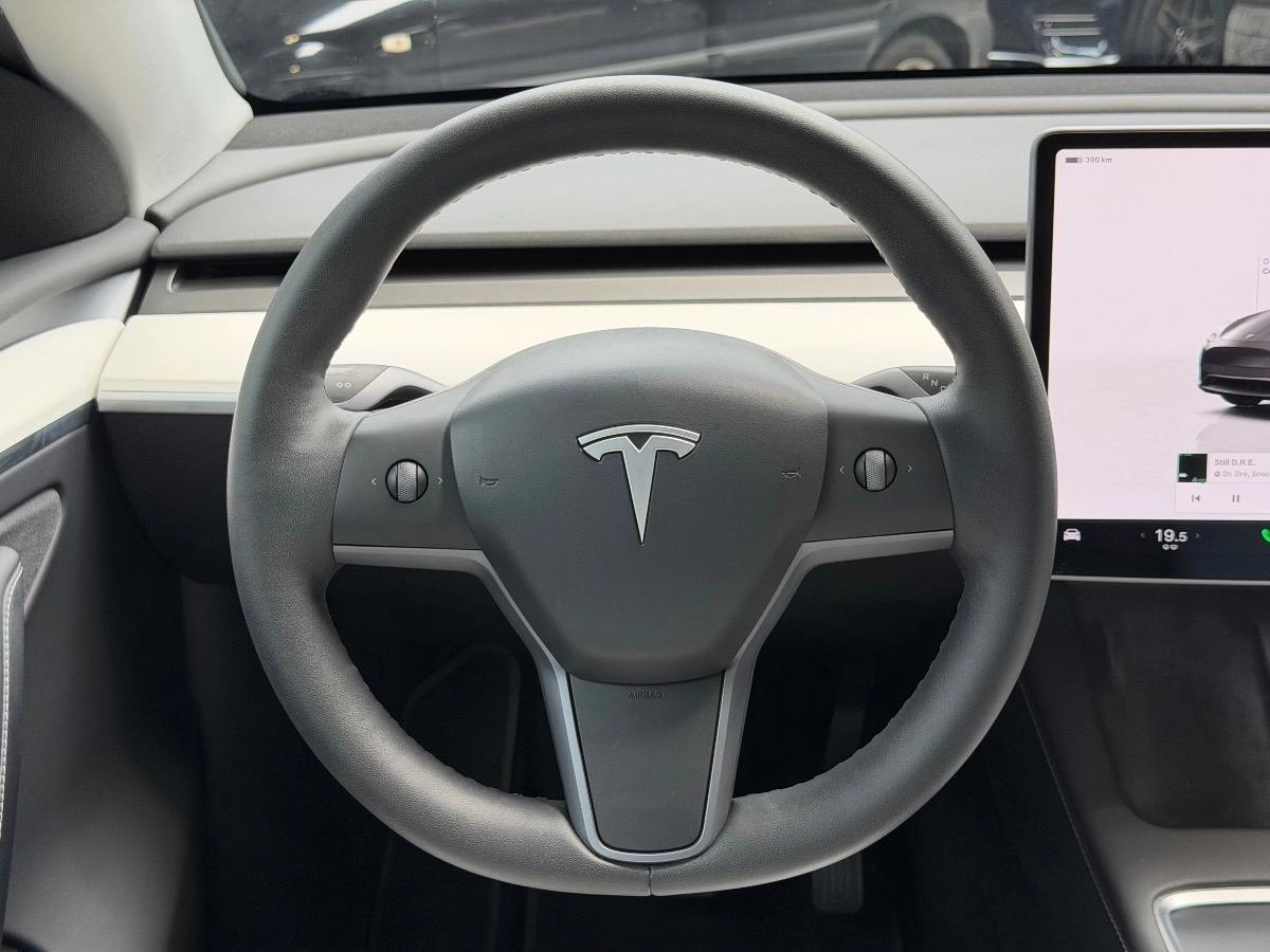 Tesla Model-y 352 Grande Autonomie Dual Motor AWD 75 KWH 2023