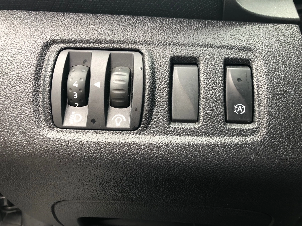 Renault Clio - photo 15