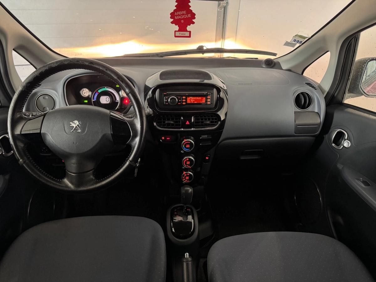 Aperçu indisponible de Peugeot iOn