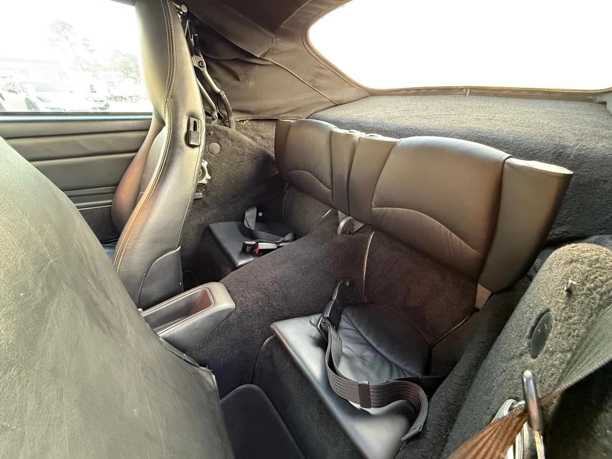 Porsche 911 COUPE 993 3.6 270 CARRERA 4