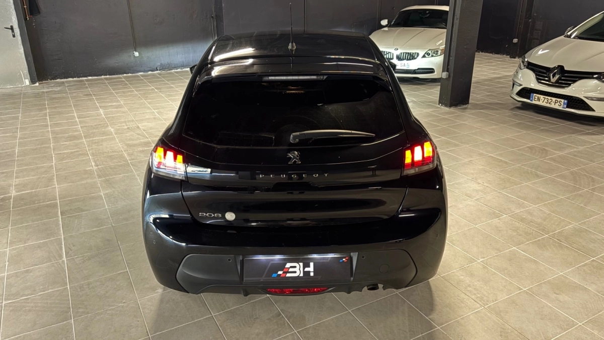 Peugeot 208 - photo 7