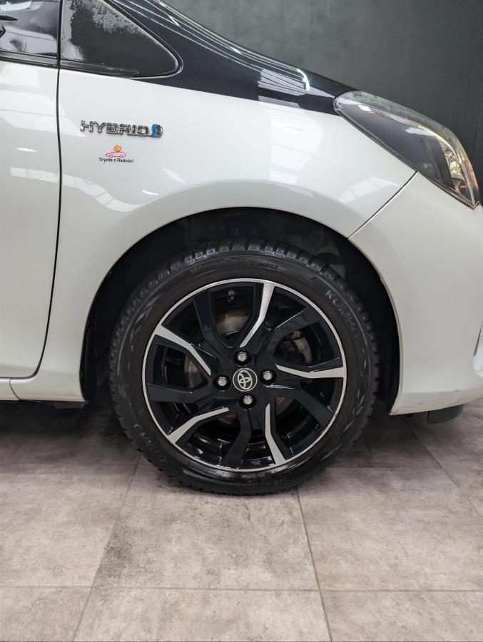 Toyota Yaris 1.5 VVTI 100H 75 HYBRID FULL-HYBRID COLLECTION BVA